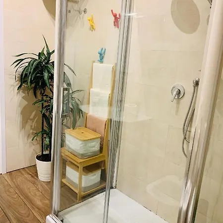 Homestay Un Condominio In Centro Only Women